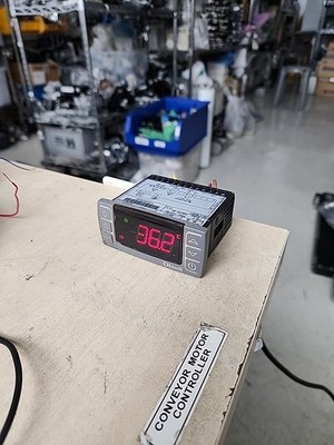 Dixell XR06CX Electronic Temperature Controller 5N1C1 220V FAST SHIPPING 