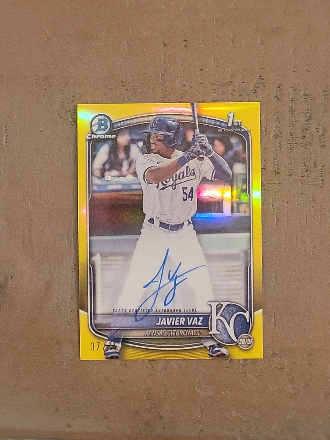 2025 Bowman JAVIER VAZ 1st Chrome Prospect Yellow Refractor AUTO /75 Royals🔥