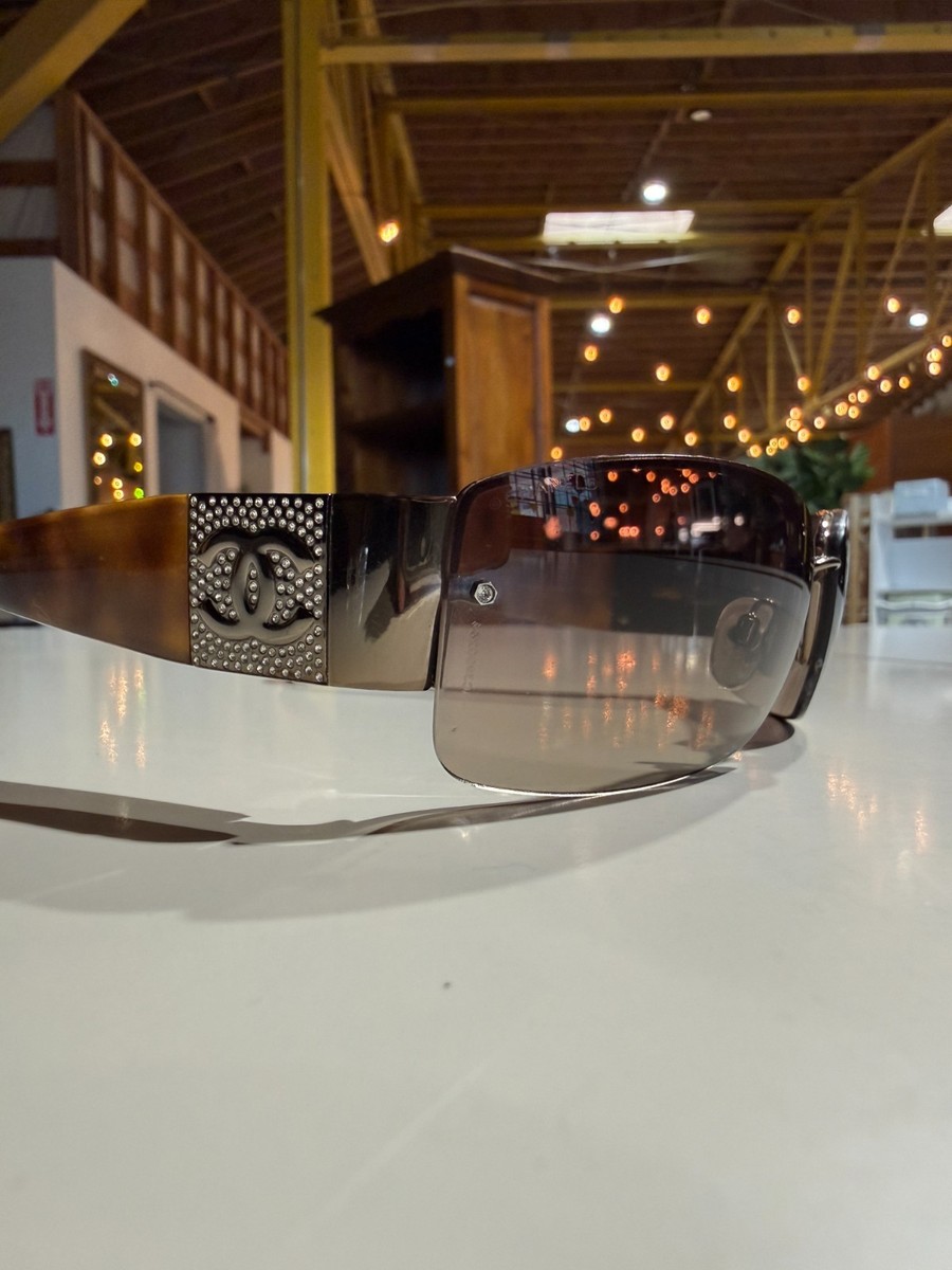 CHANEL サングラス 4117-B Chanel 4117-B Rhinestone CC Brown Gradient Shield Sunglasses | eBay
