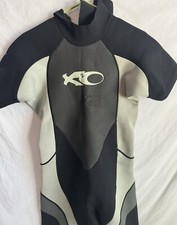 Wetsuit XO2 Women's Size Medium Short Length Shorty Black Gray 3/2 mm Ocean