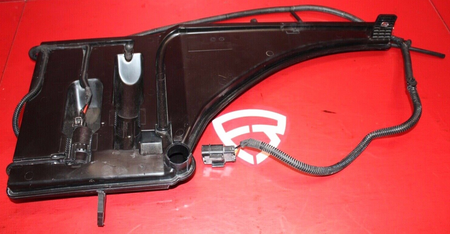 Maserati Ghibli 2014-2019 LEFT Washer fluid