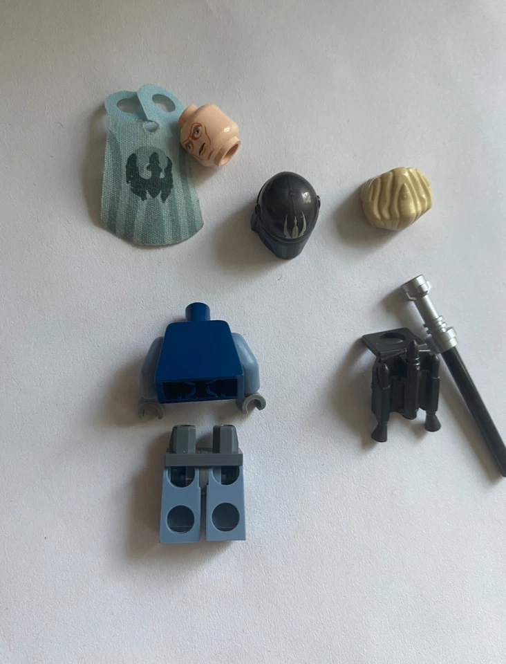 LEGO® Minifigure Star Wars Pre Vizsla with Cape 9525 Mandalorian Fighter - sw0416 - Image 3 of 3