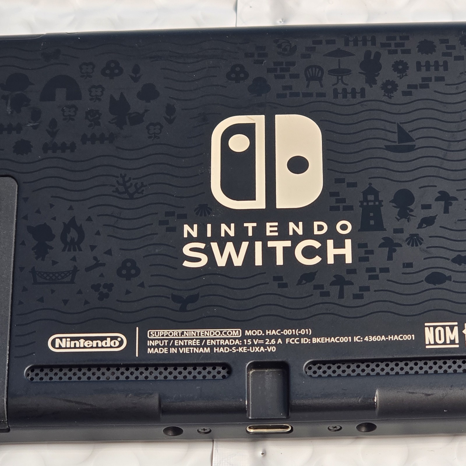 Nintendo Switch - Animal Crossing: New Horizon Limited *Console ONLY*