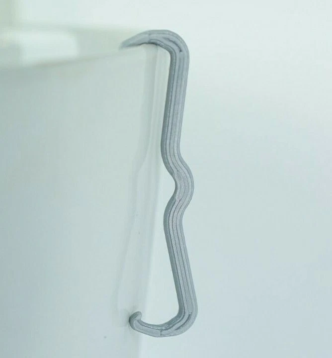 96 piezas CERRADURAS DE CLAVIJA PEGBOARD. Clips gancho de retención en su lugar. 1/4 y 1/8 garaje org pegitz Foto 3 de 4