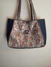 Borsa in vera pelle fatta a mano.