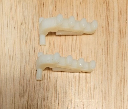 22 1982-1997 GM Window Regulator Blocks Lot of 22 20085729 - Picture 3 of 4