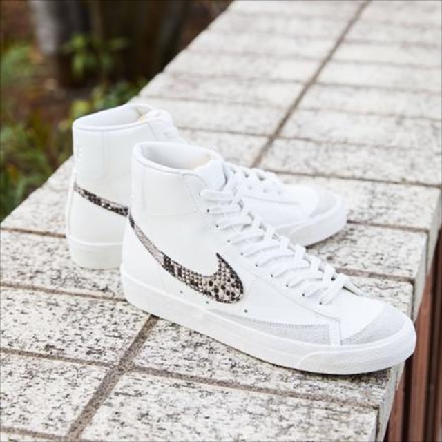 Size 6 - Nike Blazer Mid 77 White 