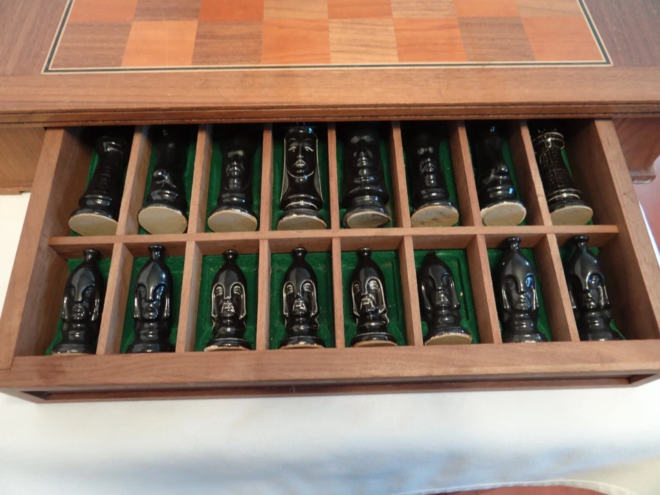 Ceramic Gothic Chess set - Image 3 of 4