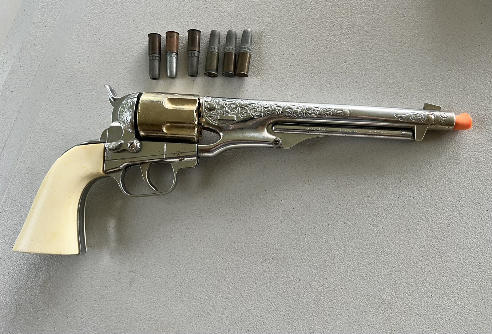 Vintage Colt 45 Revolver Cap Gun Toy Cowboy Grelly USA