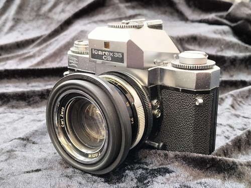 ZEISS Ikarex 35CS with Carl Zeiss Ultron with original ready case