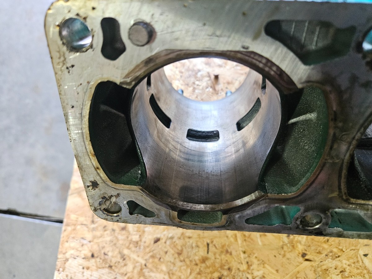 1996-2000 Kawasaki STX ZXi 1100 OEM Engine Cylinder Jug & Pistons