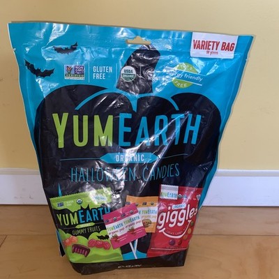 YumEarth Organic Candy Variety Bag w gummy, Giggles, Lollipops, BB 02/26/2026