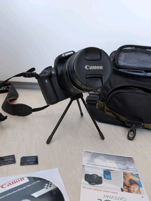 Canon EOS 700D mit 18 135mm & 18 55mm Objektiven   Top Zustand + viel Zubehör