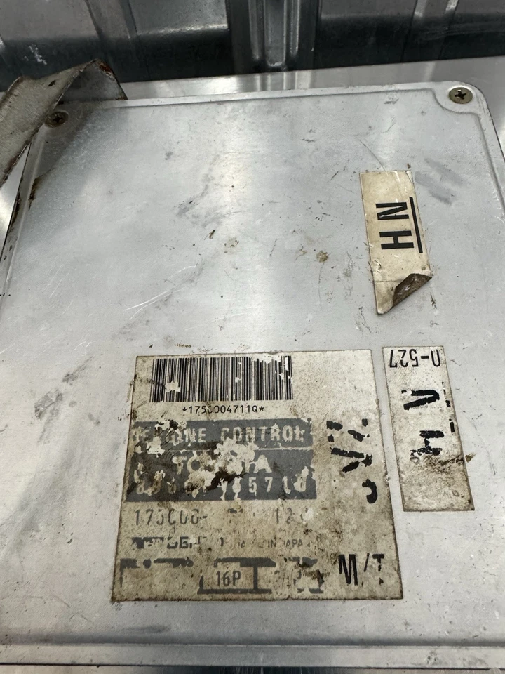 1992 Toyota 4Runner 3.0 3VZ V6 M/T 4X4 ENGINE COMPUTER 89661-35710 ECU ECM PCM - Image 2 of 4