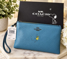 NWT Coach x Peanuts Snoopy Woodstock Small Wristlet Wallet Clutch F16110B In BOX