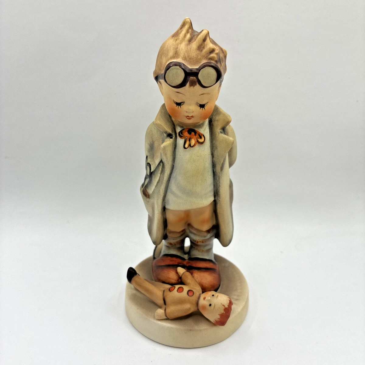 Goebel社製 Hummel フィギュア「Doctor」#127 Goebel Hummel Doctor 127 for sale | eBay