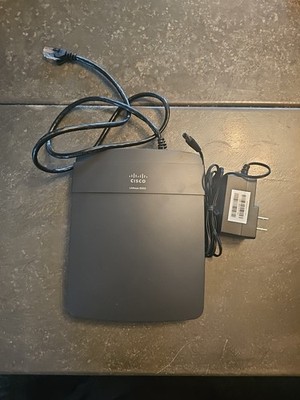 Linksys E900 300 Mbps 4-Port 10/100 Wireless N Router w/ Ethernet Cable