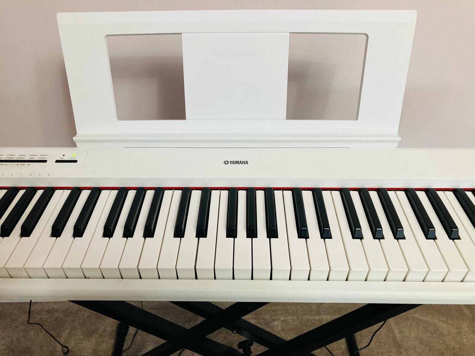 Yamaha NP12 Piaggero Electronic Piano/Keyboard with Stand and sustain