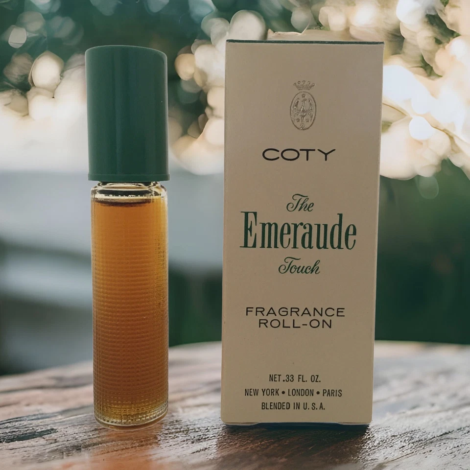 Emeraude Touch~On Parfum Concenrate, 0,33 OZ + Polvo de talco Emeraude de Coty Foto 3 de 4