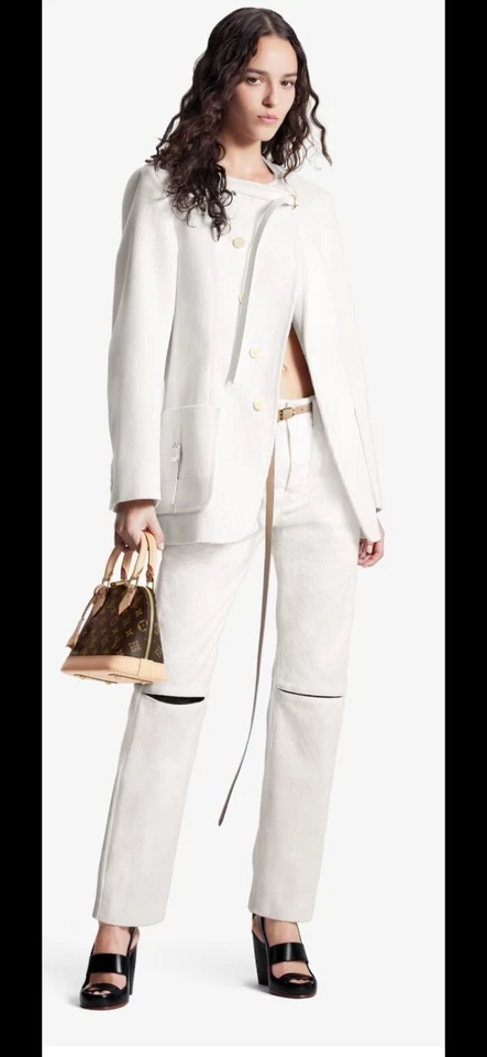 Chaqueta Louis Vuitton 2023 lista para usar para mujer Foto 2 de 2