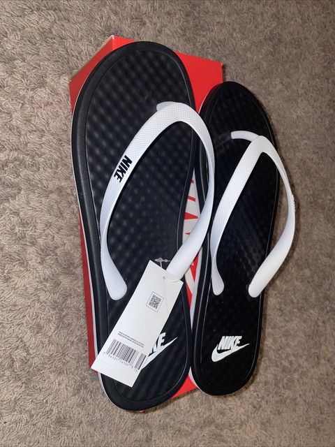 nike men's on deck flip flops black black white