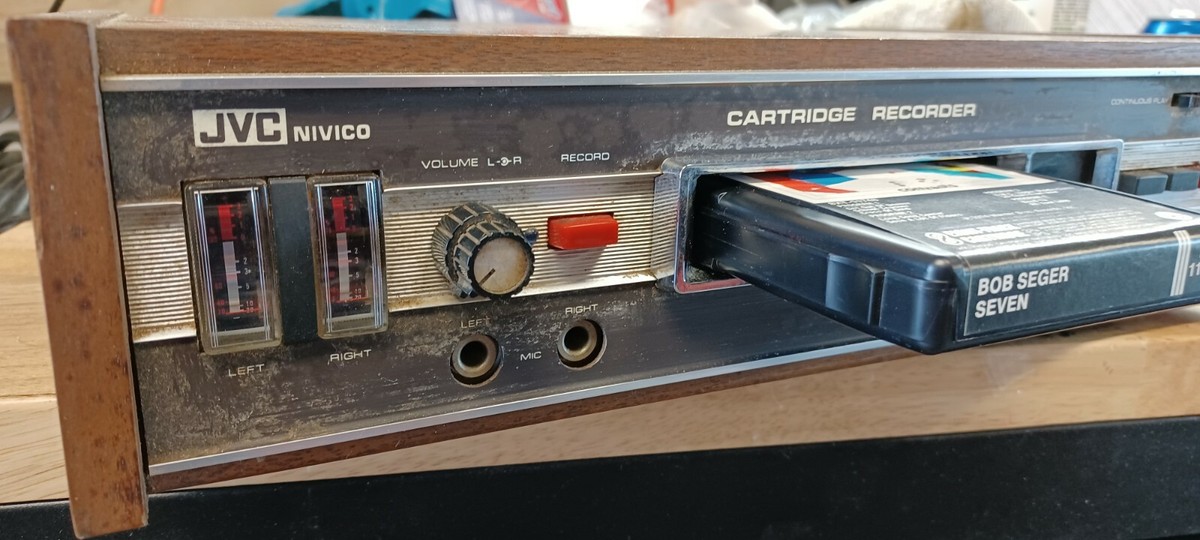 JVC 8-Track Stereo Cartridge Recorder Player midel CHR-250UB Made