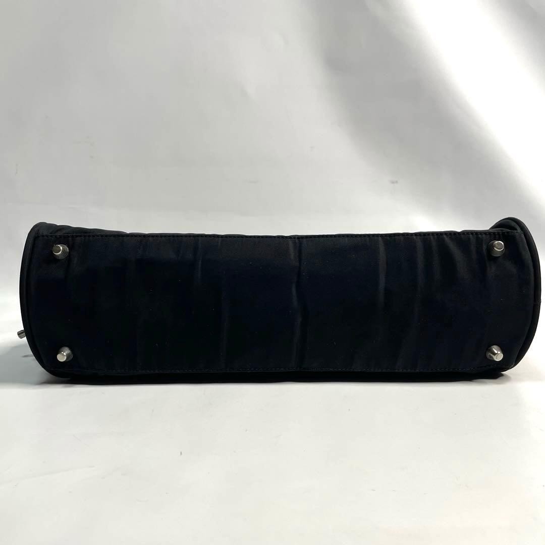 PRADA Prada handbag with triangular logo plate in… - image 11