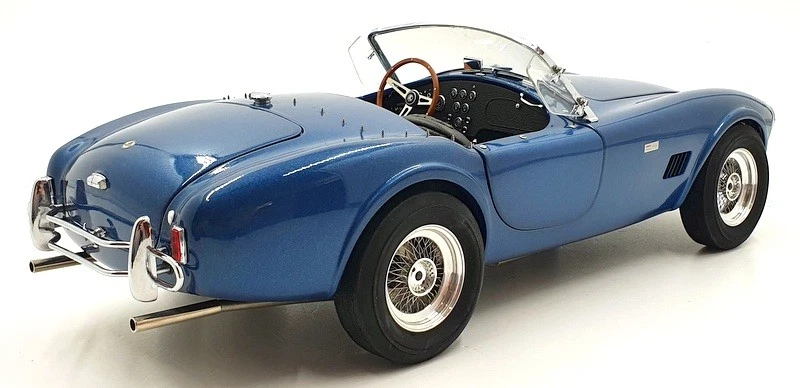 GMP 1/12 Scale Diecast G1202602 - Shelby 289 Cobra - Blue - Image 2 of 4
