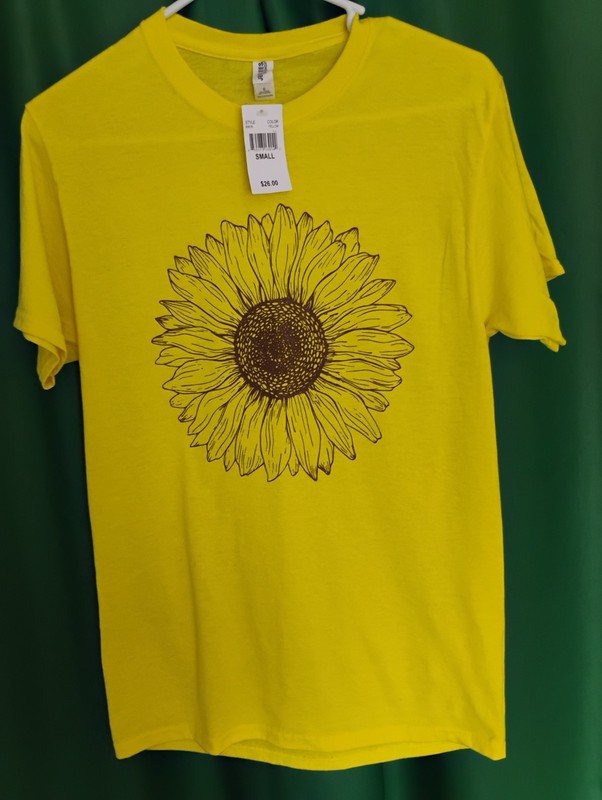NWT Yellow Sunflower Women's Tee Shirt Size Small