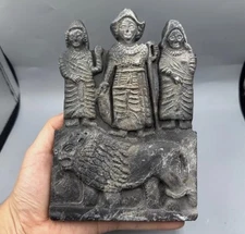 ANCIENT NEAR EASTERN BLACK STONE PANEL DEPICTING RULERS & LION RARE
