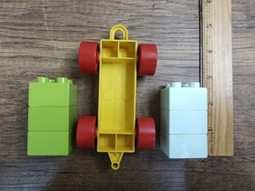 LEGO Duplo Train Car Flat Bed Vehicle Base 6x 2x2 Blocks Green Light Blue B8