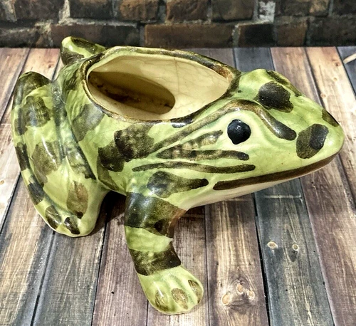 Brush McCoy Pottery Frog planter Vintage 6" x 4.5"