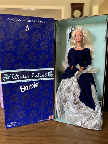 BARBIE DE COLLECTION - WINTER VELVET - # 15571 - MATTEL - 1996