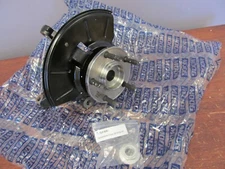 GENUINE Moog LK015 Suspension Knuckle Assembly-Wheel Bearing & Hub Assembly READ