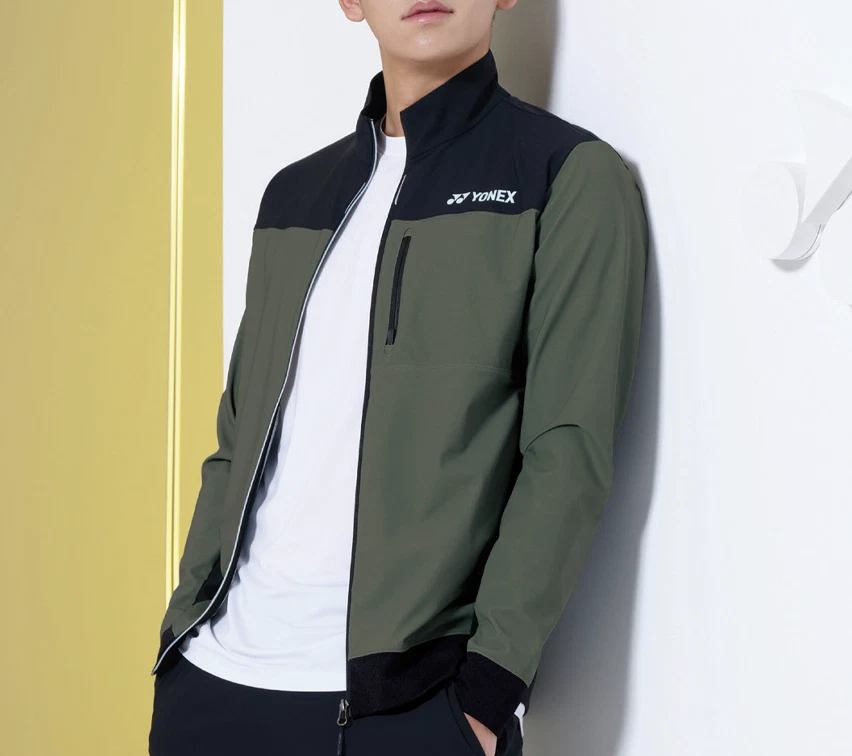 YONEX 24F/W Hombre Bádminton Entrenamiento Tejido Chaqueta Deportiva Top Oliva NUEVO CON ETIQUETAS 243WU003M Foto 4 de 4