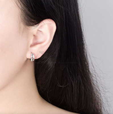 Huggie | Thin 8 Mm Sterling Silver Flat Hoop Earring | In Stock! | Lucleon - Foto 5