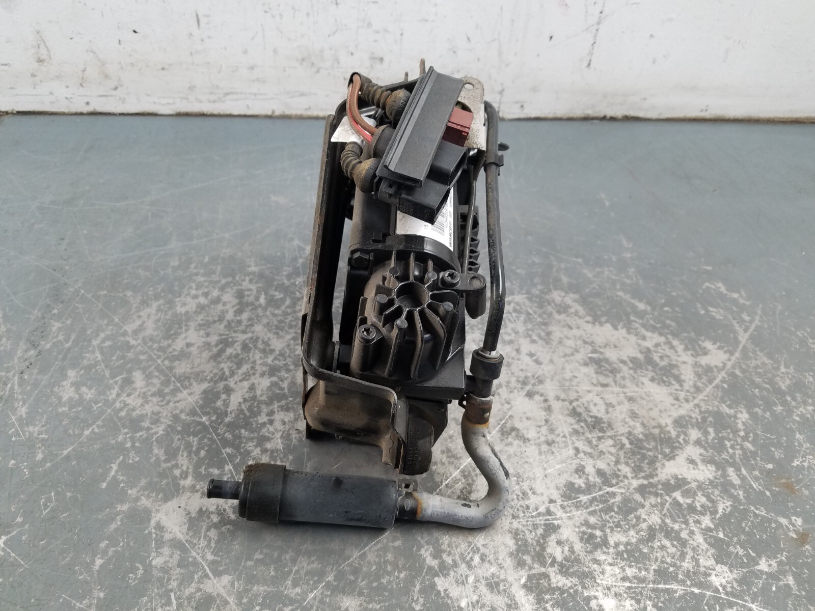 2006 Bentley Continental Flying Spur Air Ride Compressor #2209 Y4