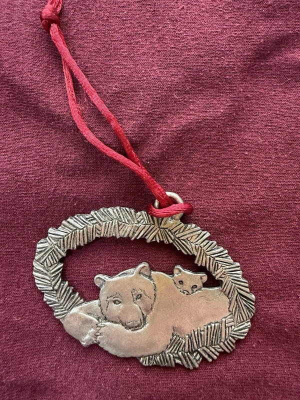 Pewter Christmas Ornament Mama Bear and Cub Made by Seagull Pewter Canada