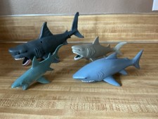 IT  S SHARK WEEK    CHOMPING Great White Sharks plastic toy figures BITE ACTION