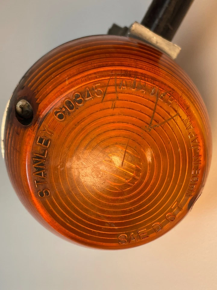 Honda XL250 XL 250 1975 Motosport OEM señales de giro trasero con soporte HM 329 72-75 Foto 3 de 4