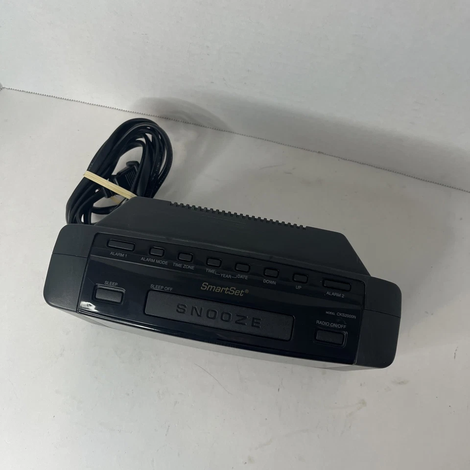 Emerson Research Smart Set Dual Alarm Clock Radio Date Snooze Vintage CKS2000N - Image 3 of 4