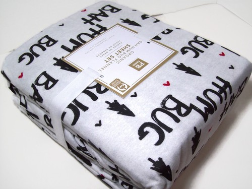 Pottery Barn Teen Organic Cotton Bah Hum Bug Flannel XL Twin Sheet Set New - Picture 3 of 4