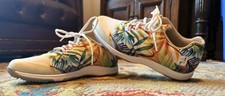 Foot Joy Woman&rsquo;s Golf Shoes Size 7M Multicolor Tropical. Has Rubber Spikes