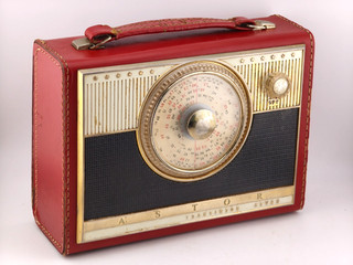 Astor "Sportster" model FSW made in Australia 1963 7 transistor radio
