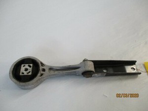 Getriebehalter  V W Polo 6R Bj. 2015