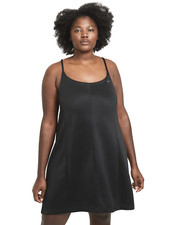 NIKE Women's Sportswear Icon Clash Dress Plus Size 1X Black