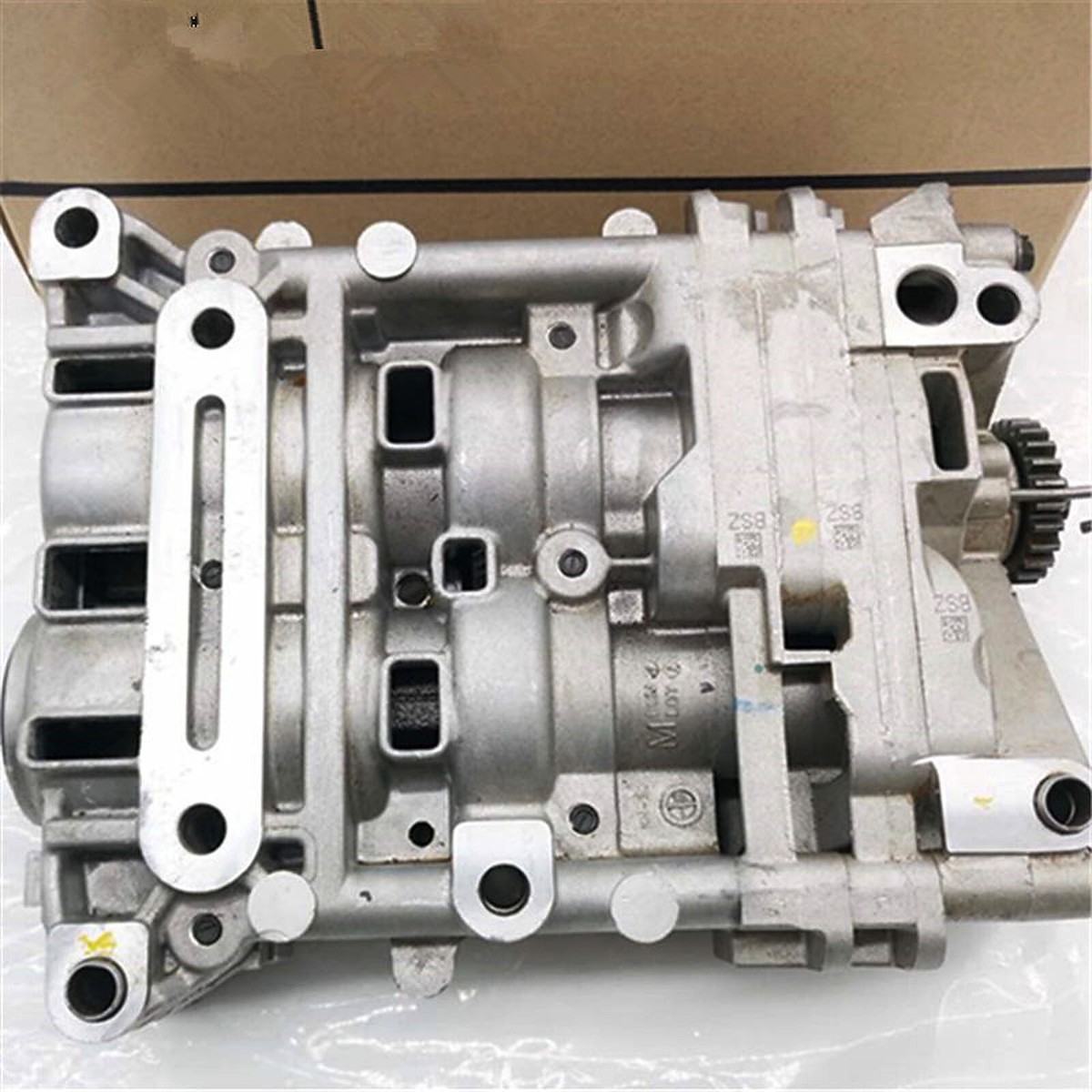 Oil Lifter ãã¯ã€ã FREEðDHL GENUINE 2330025220 2330025922 Oil Pump Balance