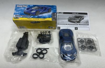 Revell SnapTite 1:24 scale 2017 Ford GT Blue Model Kit Skill Level #2
