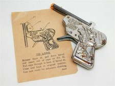 VINTAGE OM "AUTOMATIC" PRESSED TIN EMBOSSED CAP GUN 186