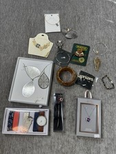 Costume Jewelry Lot of 15 Pieces Necklace Bracelet Bangle Pendant Pin Dealer a